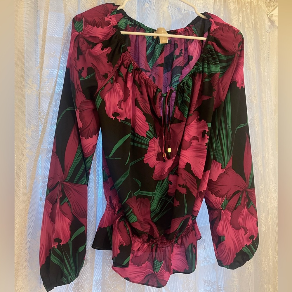 🌺 Michael Kors Sheer Top 🌺